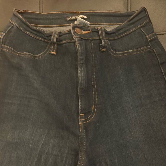 High waist fashionnova jeans - Picture 2 of 4